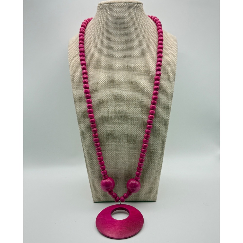 VTG Wood Boho Beachy Relaxed Quirky Lagenlook Beaded Pendant Necklace OS Pink